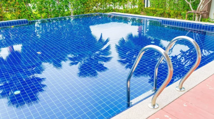 Swimming Pool Maintenance in Qatar